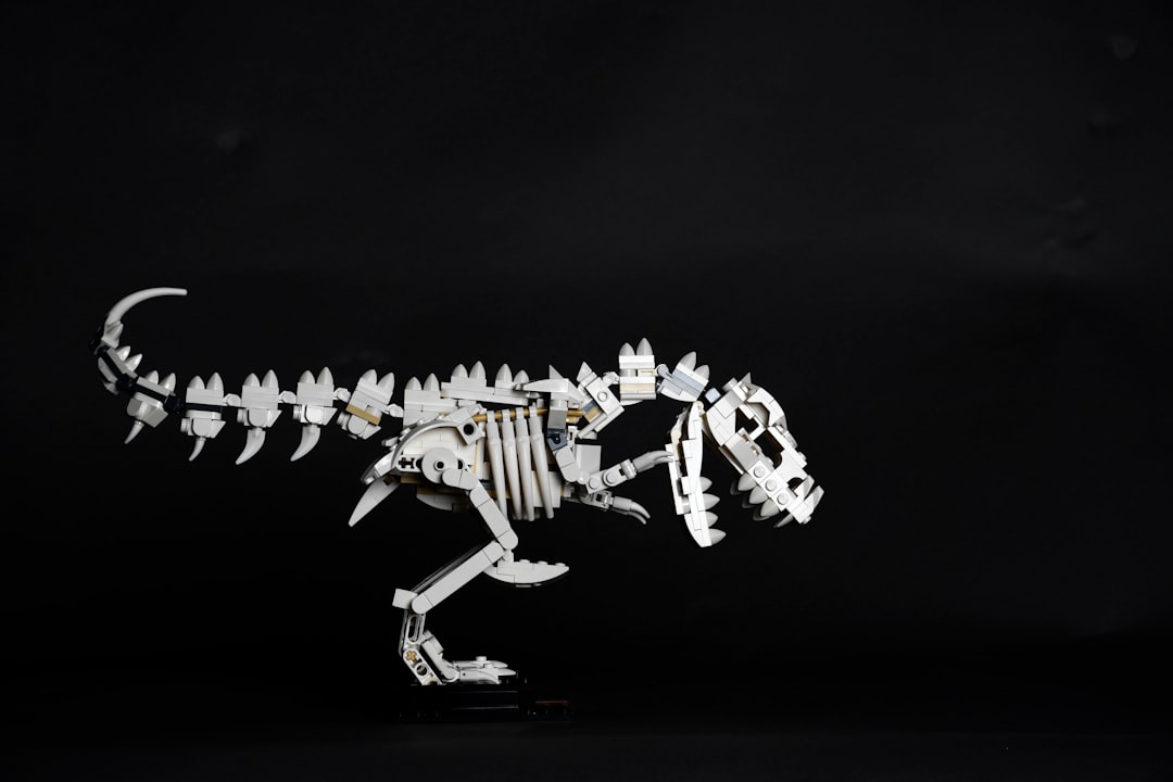 ティラノサウルスの足の骨格標本