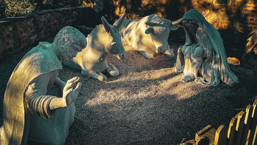 子どもだけで群れる若い恐竜たち