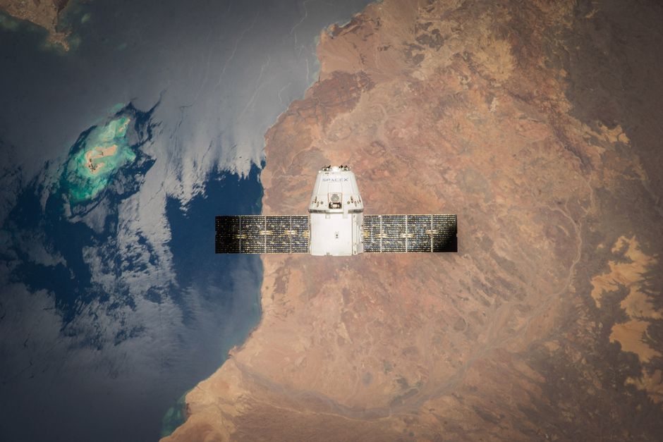 地球を観測する衛星